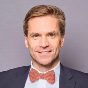 Introduction of an expert