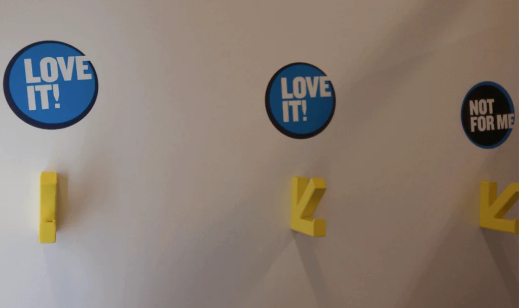 Old Navy’s strategy of helping customers reaffirm their decisions.